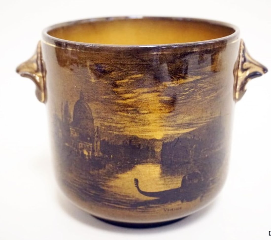 RIDGEWAY CACHE POT: RIDGEWAY CACHE POT, APPROXIMATELY 5 1/4 IN H