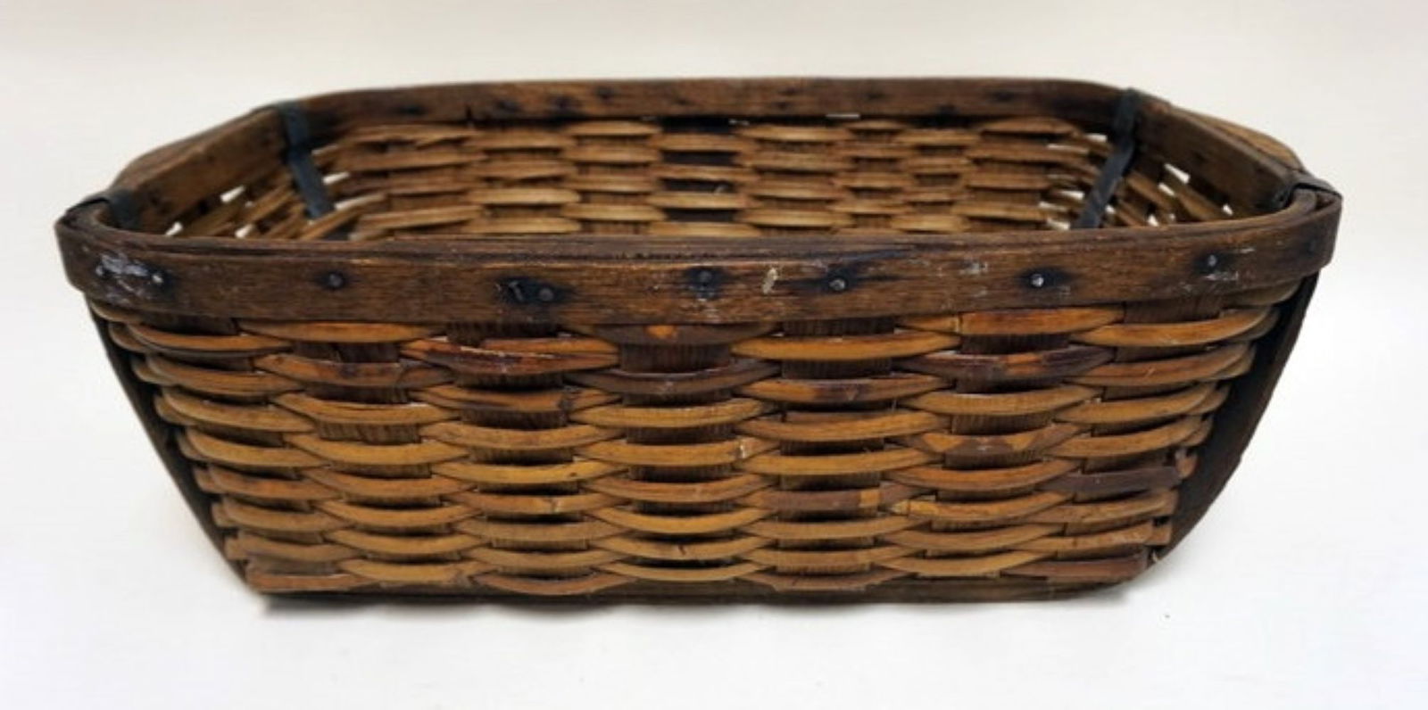 SPLINT WOVEN BASKET (1 of 3)