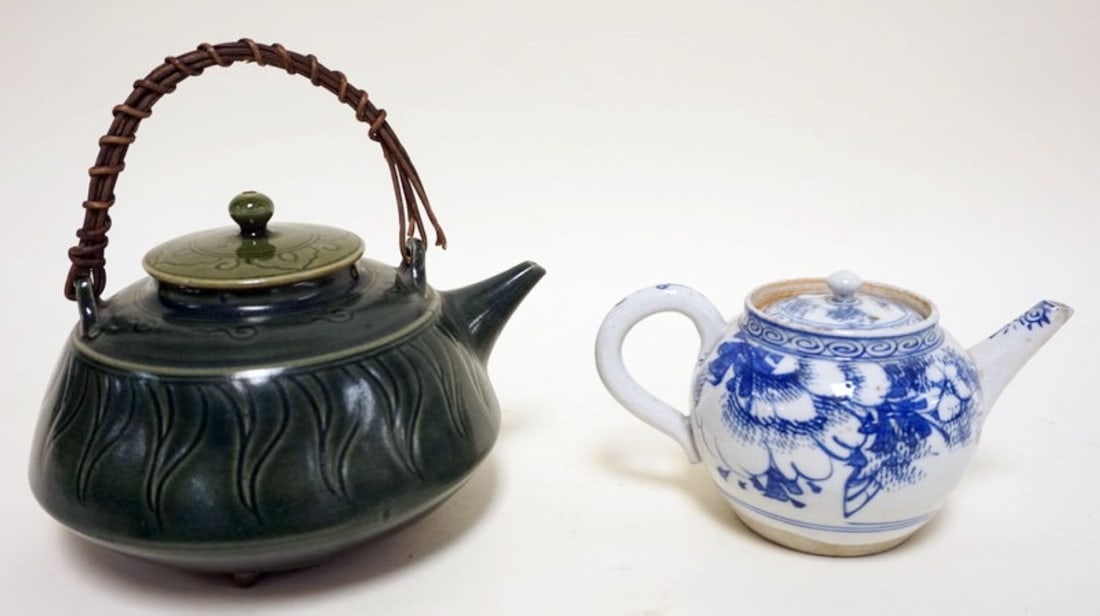 ASIAN TEA POTS (1 of 5)
