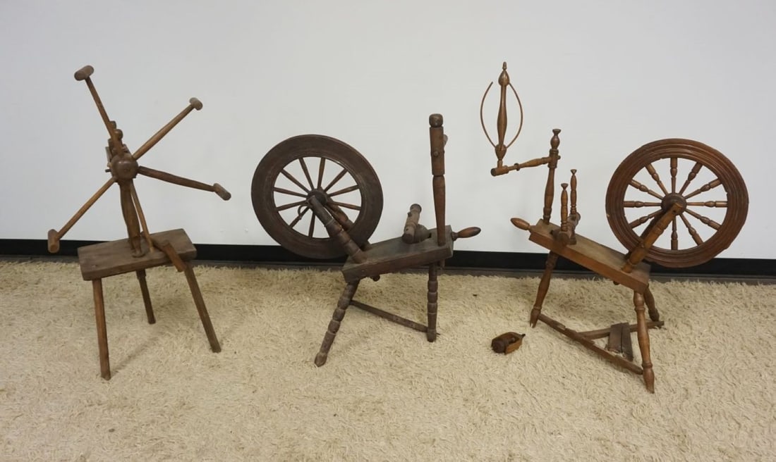 SPINNING WHEELS AND FLAX WINDER (1 of 1)