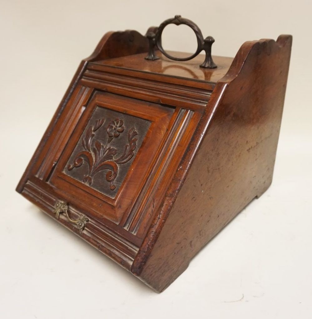 ANTIQUE VICTORIAN CARVED WALNUT COAL HOD (1 of 2)