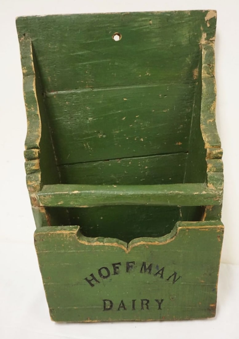 PRIMITIVE HOFFMAN DAIRY BOX (1 of 3)