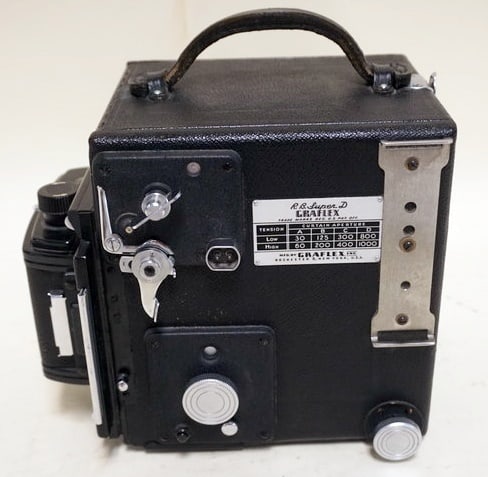 R.B. SUPER D GRAFLEX REFLEX CAMERA (1 of 9)