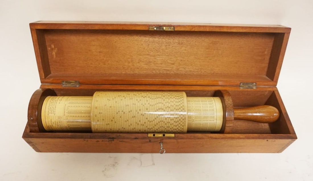 ANTIQUE CALCULATOR #495 (1 of 5)