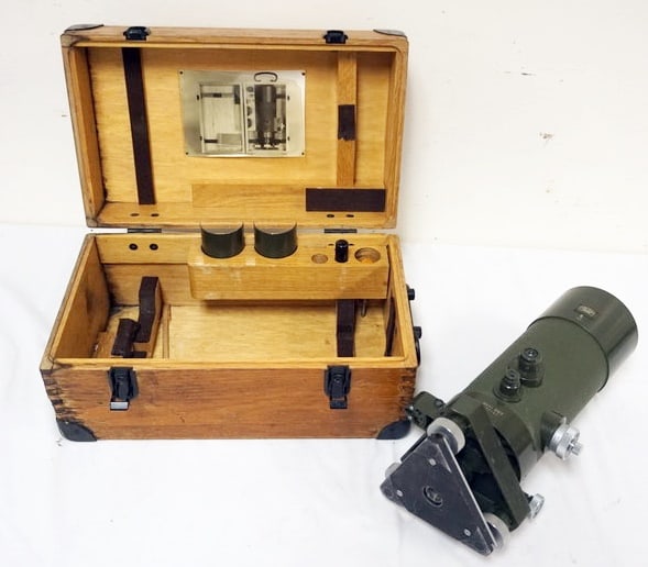 KONI 007 AUTOMATIC LEVEL EAA GERMANY ZEISS: KONI 007 AUTOMATIC LEVEL EAA GERMANY ZEISS, APPROXIMATELY 9 IN X 15 IN X 7 IN, SERIAL #132105