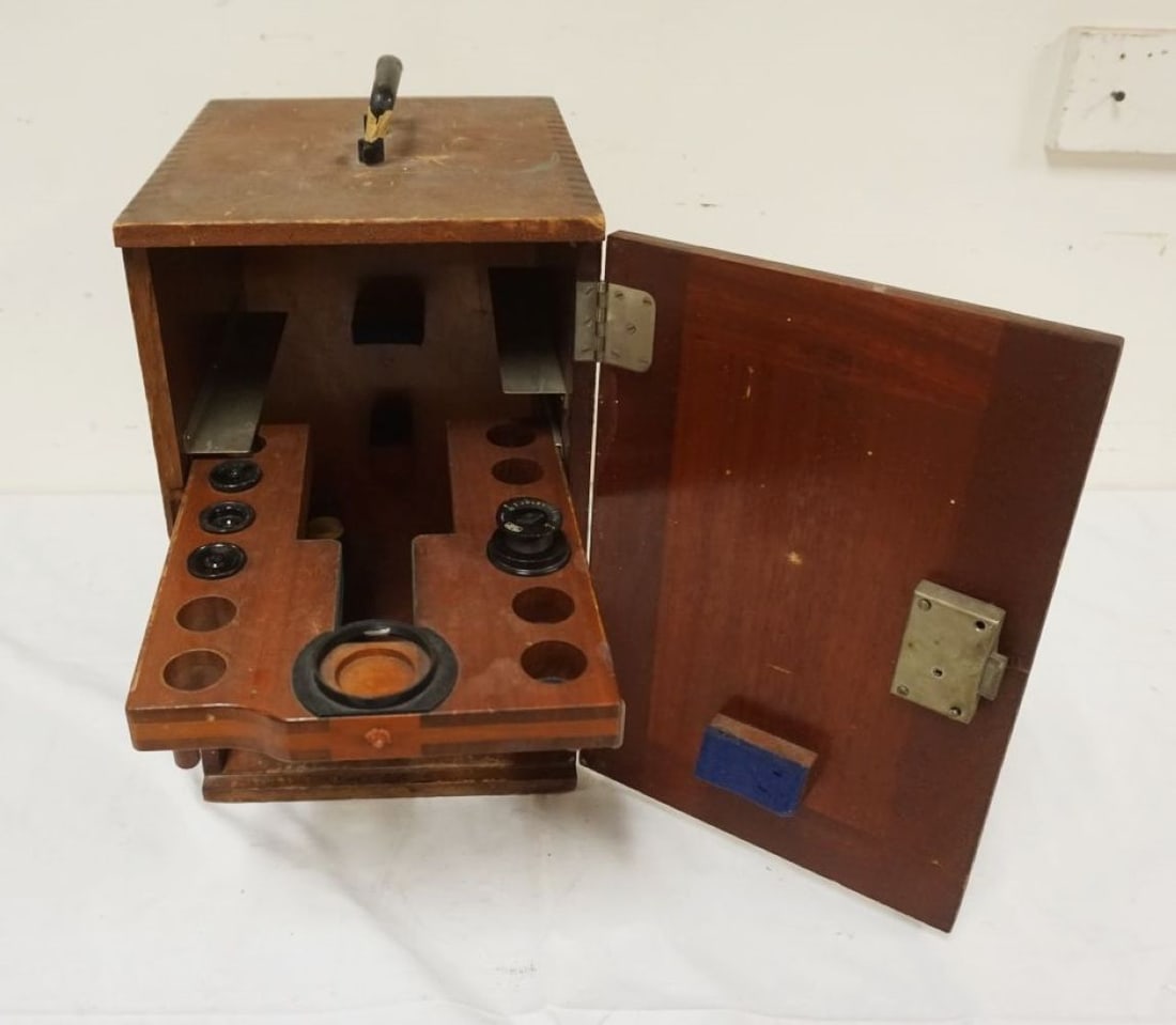 ANTIQUE MAHOGANY MICROSCOPE CASE W/SOME LENSES (1 of 2)
