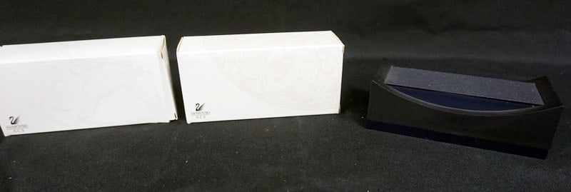 SWAROVSKI CRYSTAL 3 STANDS (1 of 1)