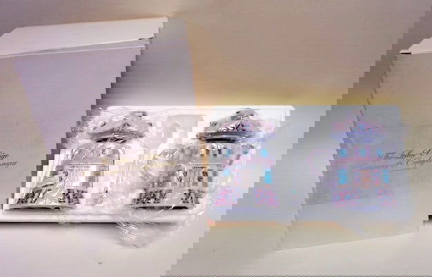 LENOX VILLAGE COLLECTION CREAMER AND SUGAR (1 of 2)