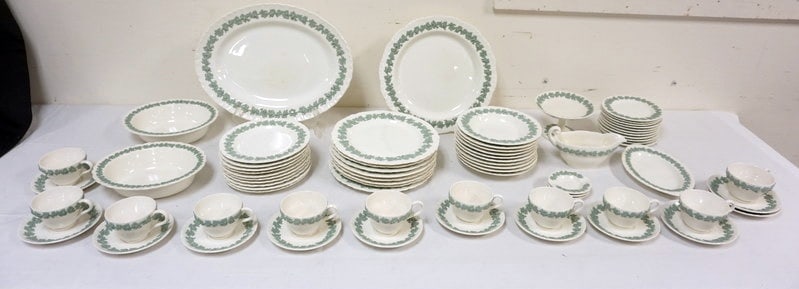 WEDGWOOD EMBOSSED QUEENSWARE DINNERWARE (1 of 7)