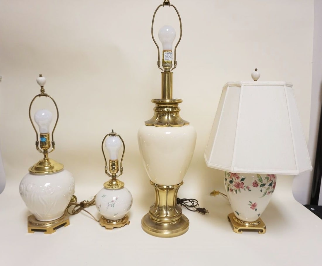 LOT OF ASSORTED BRASS BASED TABLE LAMPS (1 of 4)