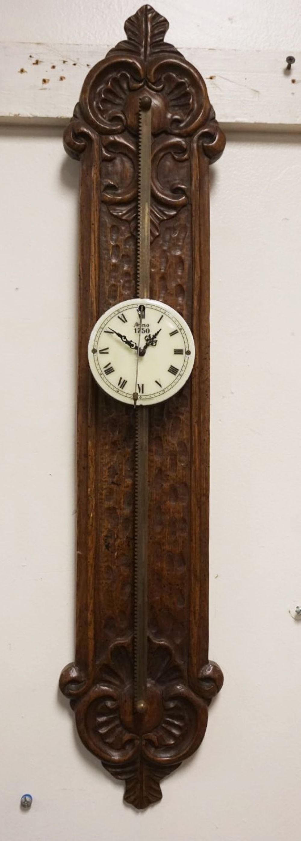 CONTEMPOARARY ANNO SAW CLOCK (1 of 3)