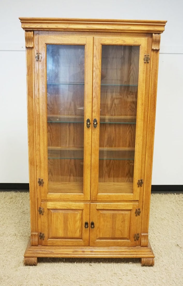 SOLID OAK 4 DOOR CURIO CABINET (1 of 3)