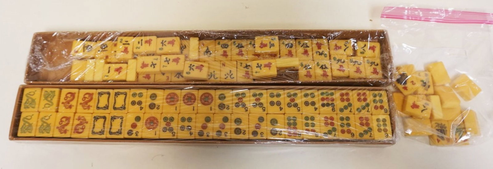 MAH JONG PIECES: MAH JONG PIECES