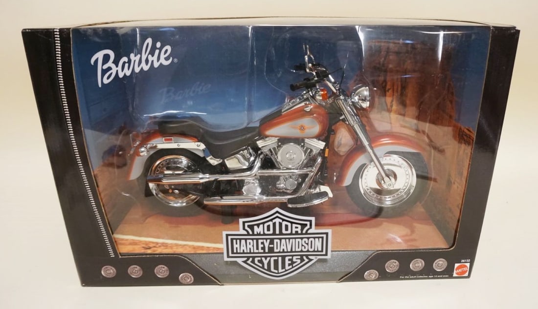 1999 MATTEL BARBIE HARLEY DAVIDSON MOTORCYCLE: 1999 MATTEL BARBIE HARLEY DAVIDSON MOTORCYCLE IN BOX