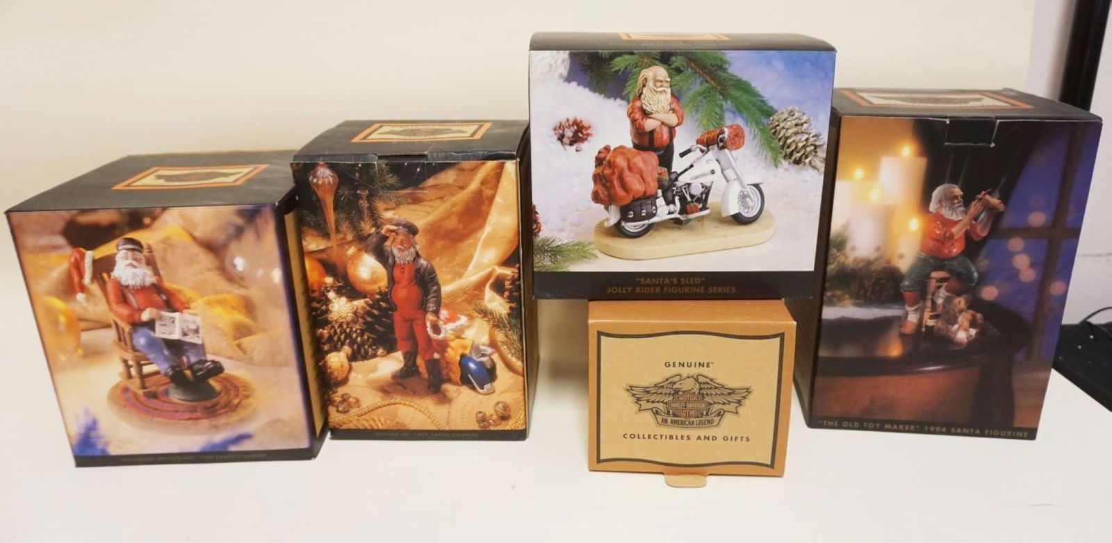LOT OF 5 HARLEY DAVIDSON CHRISTMAS FIGURINES (1 of 3)
