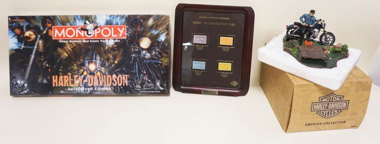 LOT HARLEY DAVIDSON SEALED GAME, STAMPS, ETC (1 of 3)