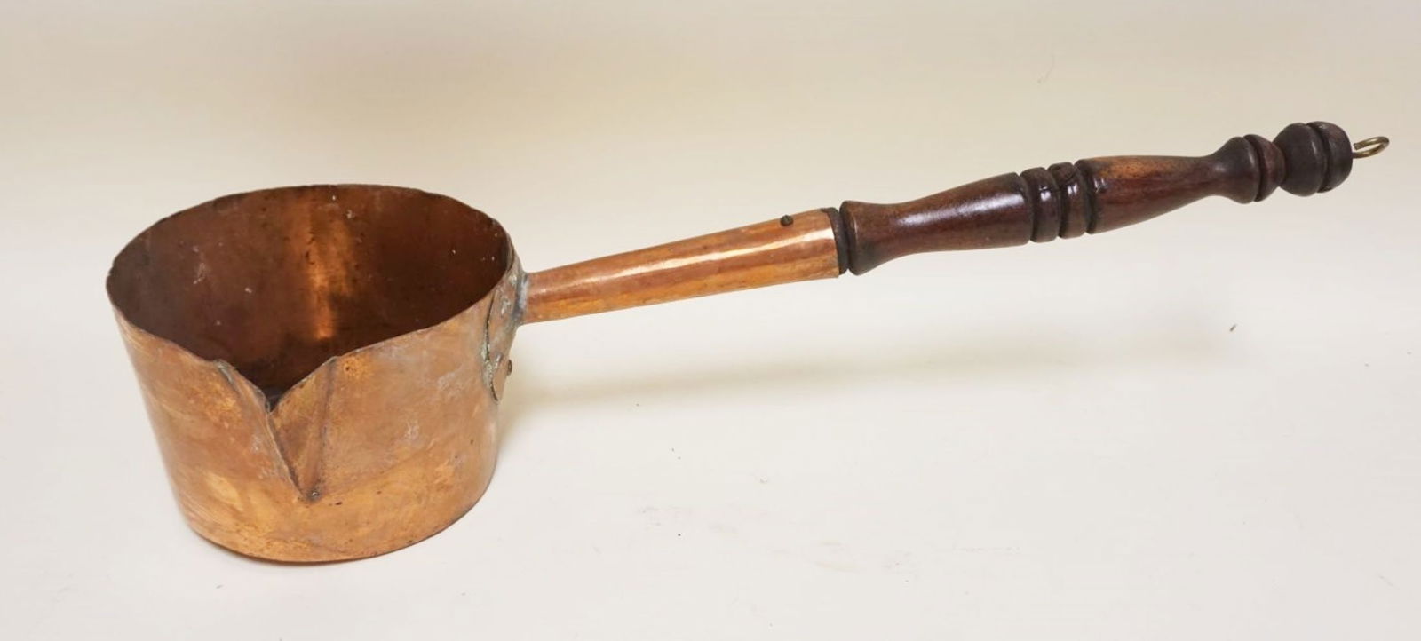 LARGE ANTIQUE COPPER LADLE W/SPOUT (1 of 4)