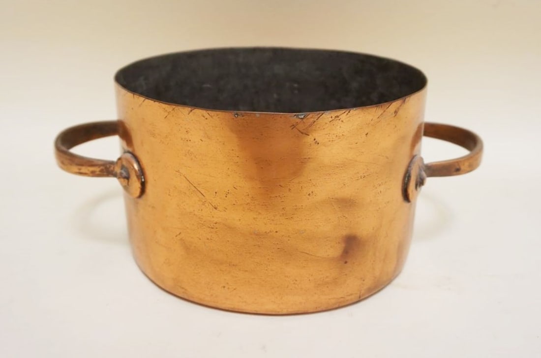 ANTIQUE COPPER DOUBLE HANDLED POT (1 of 3)