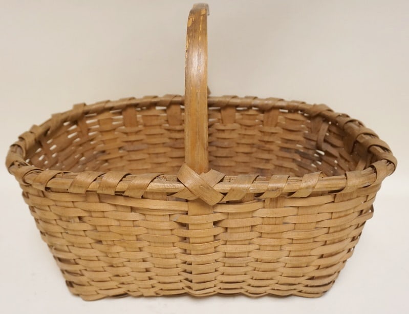 ANTIQUE SPLINT WOVEN BASKET (1 of 4)