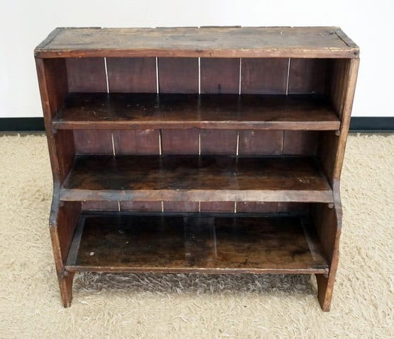 COUNTRY PINE STEPBACK BUCKET BENCH (1 of 3)