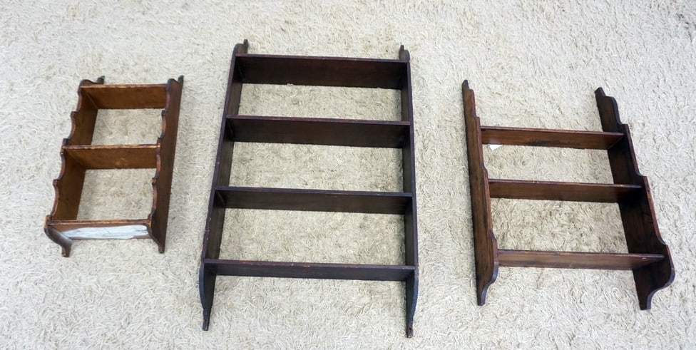 3 COUNTRY PINE HANGING SHELVES (1 of 2)