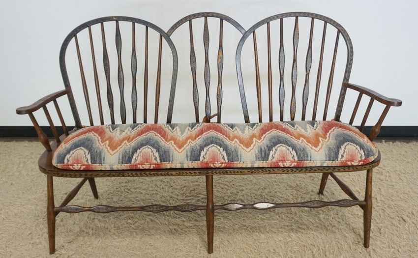 PAINT DECORATED & STENCILED WINDSOR STYLE BENCH (1 of 5)