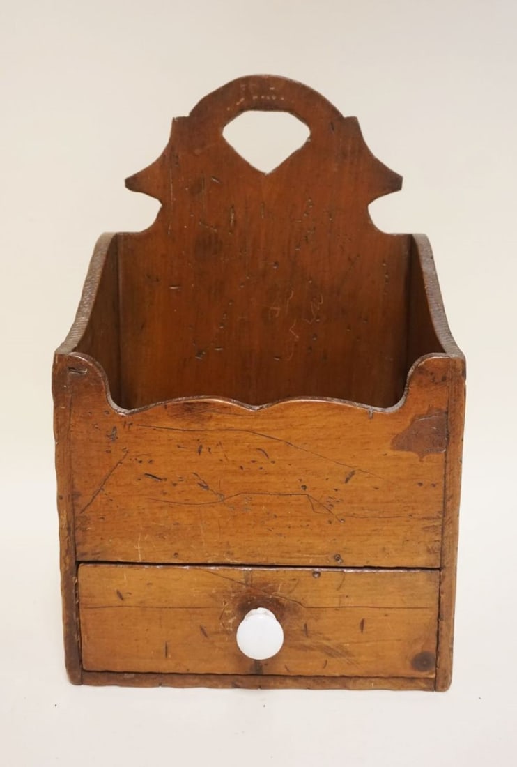 COUNTRY PINE HANGING BOX (1 of 2)