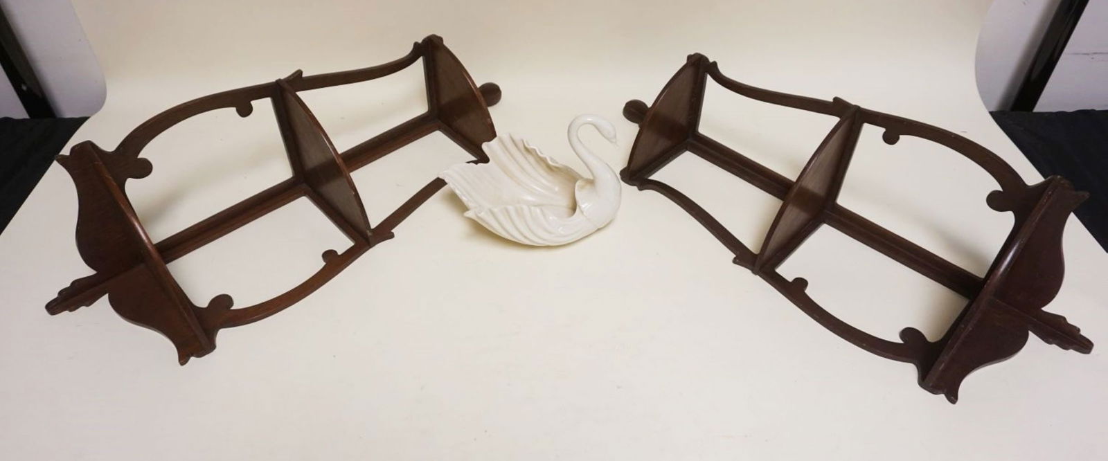 LOT PAIR OF HANGING SHELVES & LENOX SWAN (1 of 2)