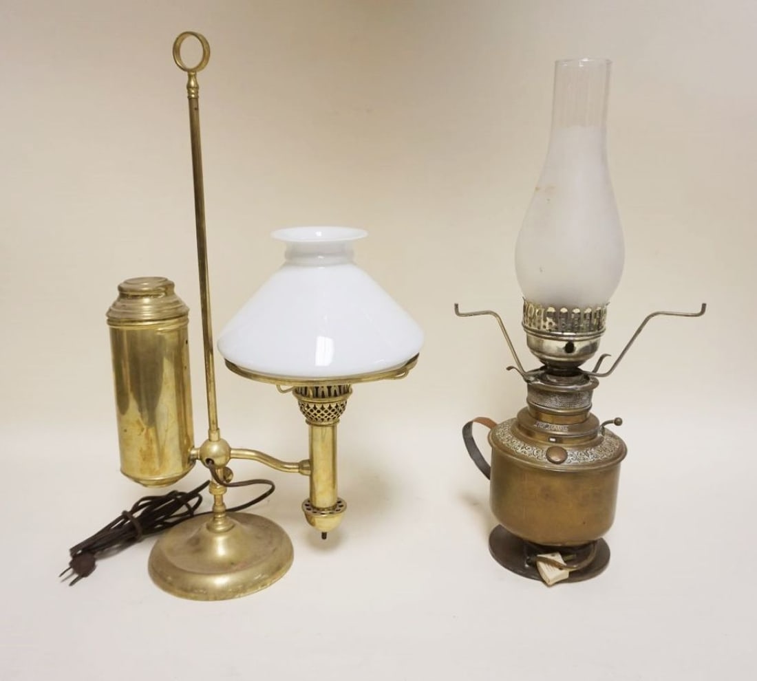 2 BRASS TABLE LAMPS (1 of 1)