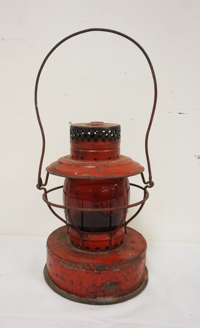 HANDLAN RAILROAD LANTERN (1 of 2)