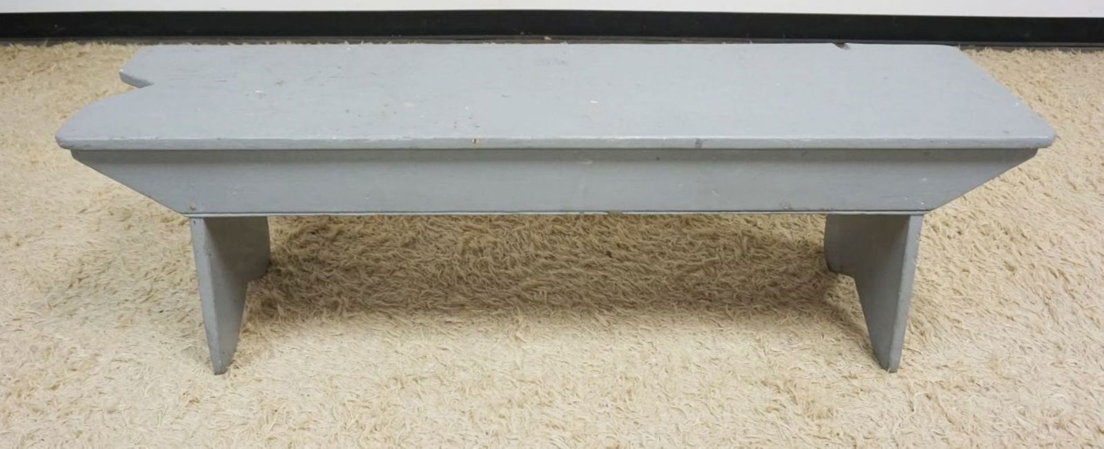 PRIMITIVE PINE BENCH (1 of 3)