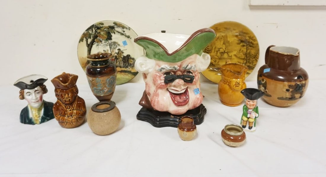 ASSORTED TOBYS AND ROYAL DAULTON: LOT OF ASSORTED TOBYS AND ROYAL DOULTON