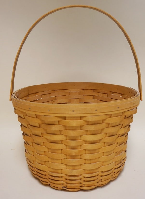 2001 APPLE/CORN BASKET: 2001 APPLE OR CORN BASKET, APPROXIMATELY 12 1/2 IN DIAMETER X 9 IN H