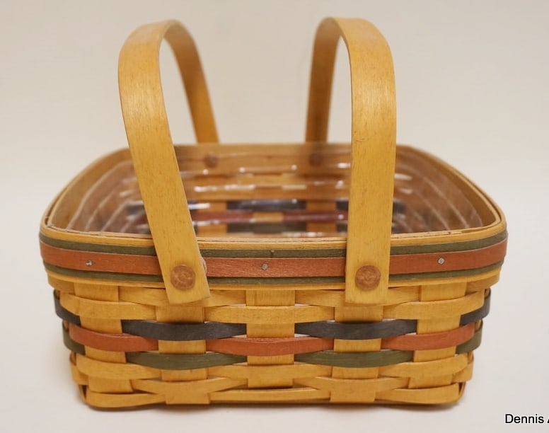 1997 SHADES OF AUTUMN BOUNTIFUL HARVEST BASKET: 1997 SHADES OF AUTUMN BOUNTIFUL HARVEST PIE BASKET WITH PROTECTOR, APPROXIMATELY 10 IN SQ X 4 IN H