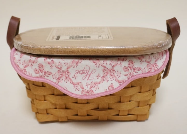 2005 HORIZON OF HOPE CANCER BASKET (1 of 3)