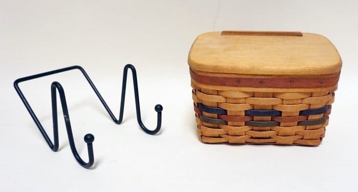 WROUGHT IRON DISPLAY SHELF, 1994 RECIPE BASKET (1 of 4)