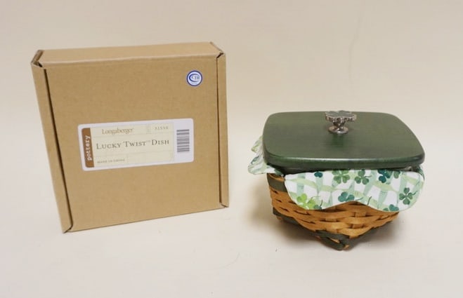 2006 LUCKY TWIST BASKET (1 of 3)