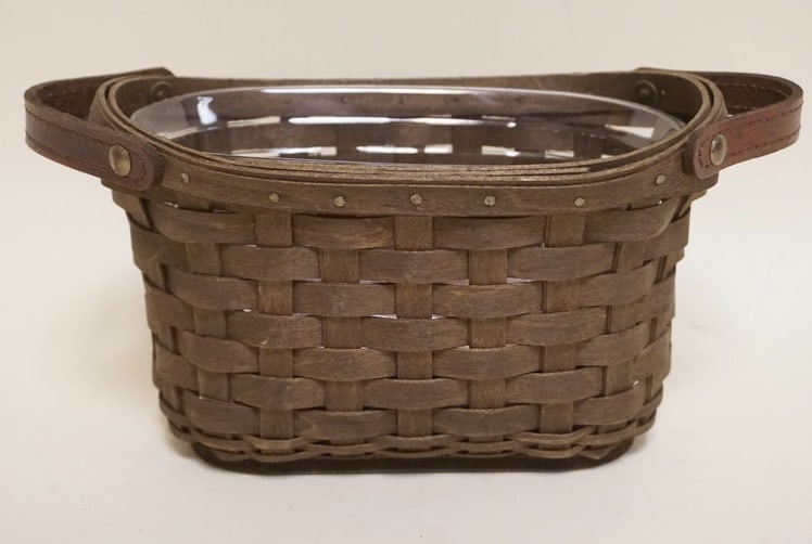 2008 UNIQUELY AMERICAN SMALL JOURNAL BASKET: 2008 UNIQUELY AMERICAN SMALL JOURNAL BASKET WITH PROTECTOR. APPROXIMATELY 4 1/4 IN X 7 IN X 4 IN, NEW