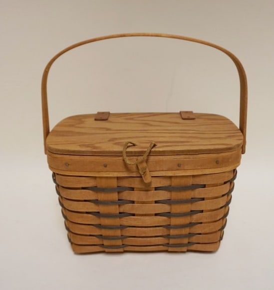 1992 HEARTLAND COLLECTION SMALL PURSE BASKET (1 of 4)