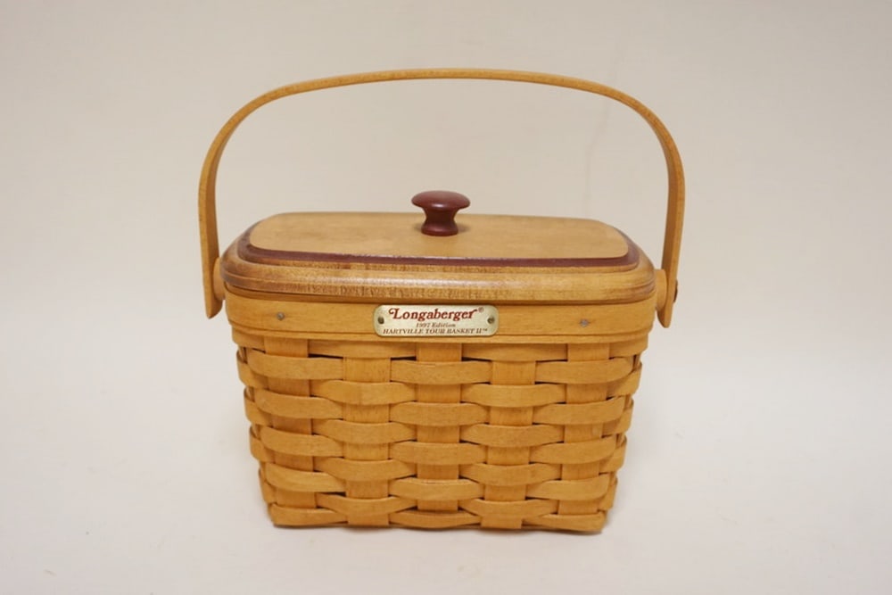 1997 HARTVILLE TOUR BASKET SIGNED (1 of 4)