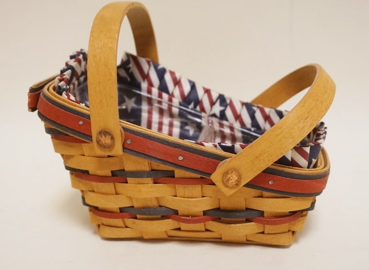 1996 ALL AMERICAN SUMMERTIME BASKET: 1996 ALL AMERICAN SUMMERTIME BASKET WITH LINER. APPROXIMATELY 8 IN X 5 IN X 5 IN H