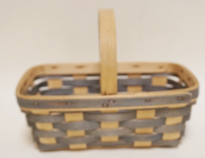 1987 BLUE SPLINT BASKET: 1987 BLUE SPLINT BASKET APPROXIMATELY 6 IN X 10 IN X 4 IN