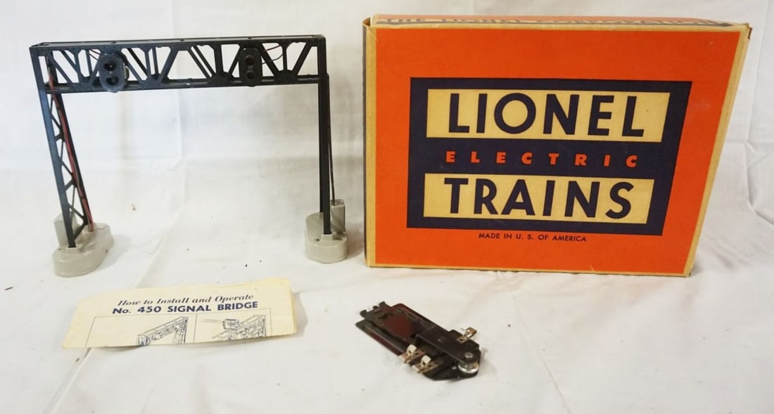 LIONEL TRAIN (1 of 3)