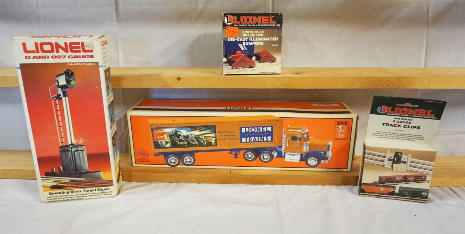 LIONEL TRAIN (1 of 1)