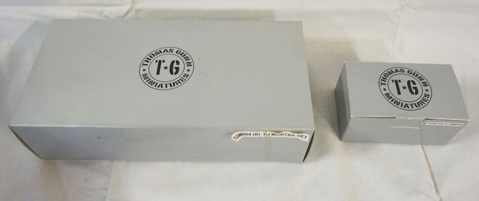 THOMAS GUNN MINIATURES WWII FIGURES (1 of 2)