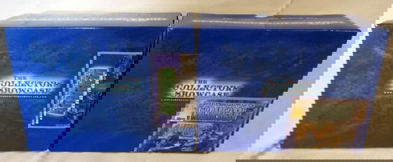 COLLECTORS SHOWCASE WWII MINIATURE SOLDIERS BOXED (1 of 1)