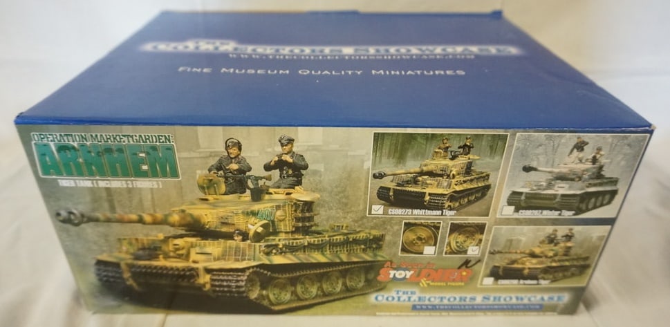 COLLECTORS SHOWCASE WWII MINIATURE: COLLECTORS SHOWCASE WWII MINIATURE TIGER TANK