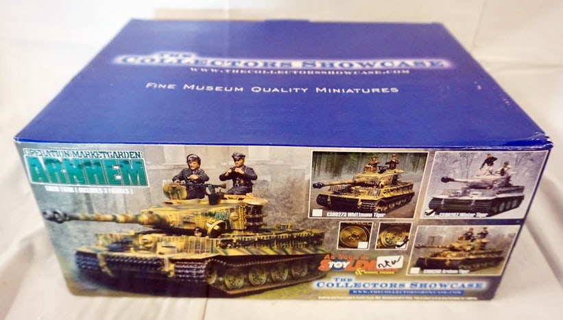 COLLECTORS SHOWCASE WWII MINIATURE: COLLECTORS SHOWCASE WWII MINIATURE TIGER TANK