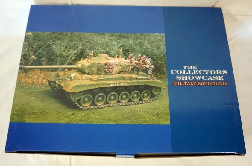 COLLECTORS SHOWCASE WWII MINIATURE (1 of 3)