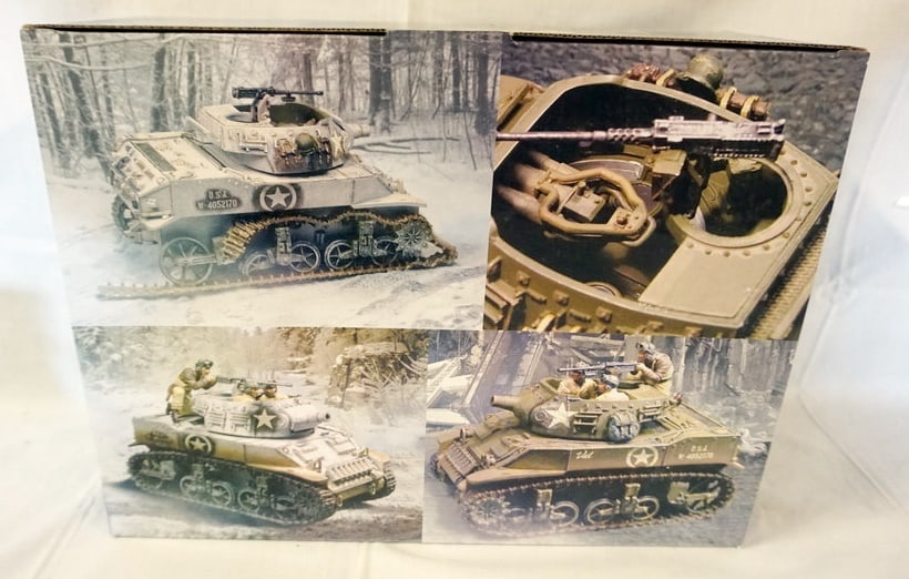 COLLECTORS SHOWCASE WWII MINIATURE (1 of 3)